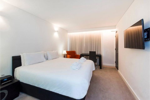 The Nest - Spacious Studio On Newcastle St With Roof Terrace - Australia Accommodation 0