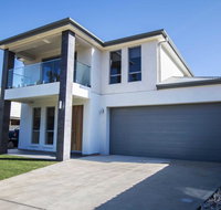 The Races Complex - Australia Accommodation