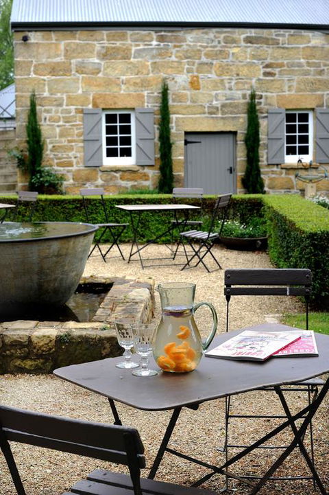 The Red Feather Inn - Australia Accommodation 3