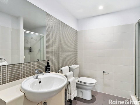 The Sanctuary #363 - 363/80 John Whiteway Drive - Australia Accommodation 3