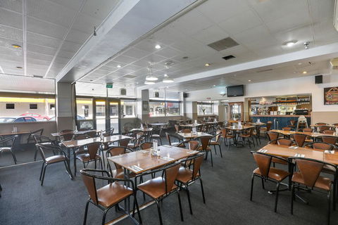 The Union Club Hotel - Australia Accommodation 2