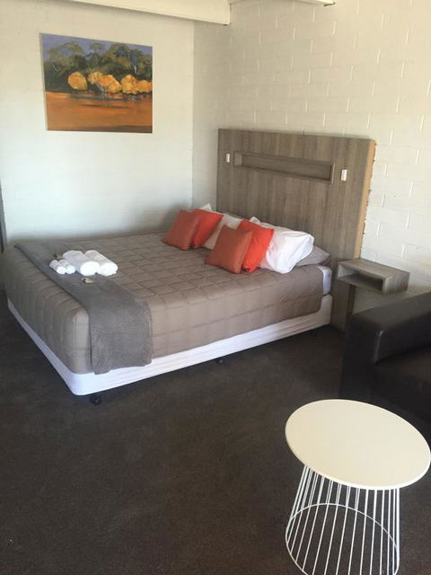 Thomas Lodge Motel - Australia Accommodation 0