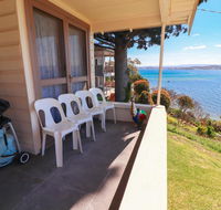 Tommy's Lakehouse - Australia Accommodation