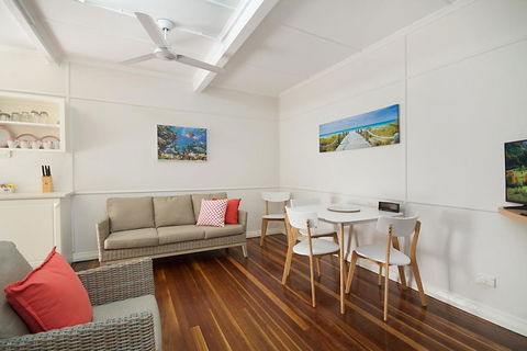 Tondio Terrace Flat 5 - Pet Friendly, Ground Floor Budget Style Accommodation - Australia Accommodation 0