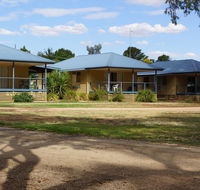 Tooleybuc River Retreat Villas - Australia Accommodation