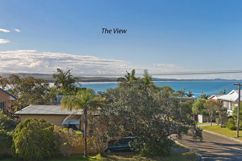 TOPVIEWS - 15Second Av BH - Australia Accommodation 2