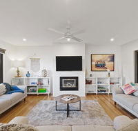 TORQUAY Relax and Unwind Beach 300m Table Tennis - Australia Accommodation