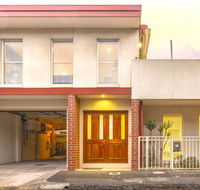 Tranquil Townhouse in Port Melbourne - Australia Accommodation