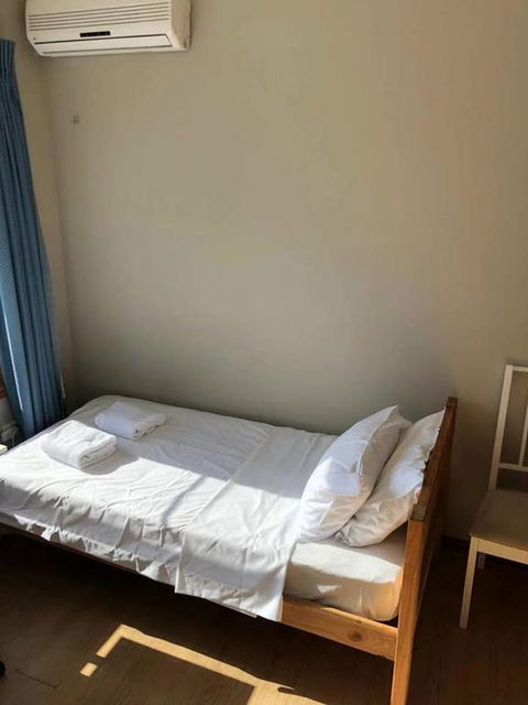 Traveler's Affordable Studio Unit (Beverly Hills) - Australia Accommodation 3