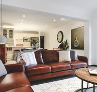 Tre Sorelle Camden - Australia Accommodation
