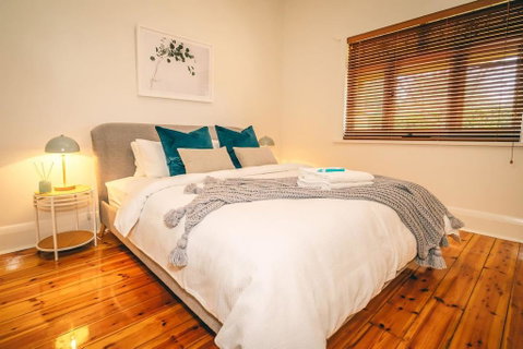 Treasure On Bagot-Free Wifi/Netflix-Close To CBD - Australia Accommodation 1