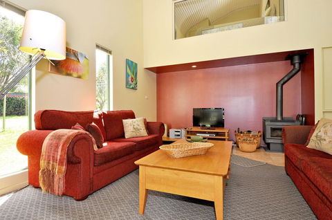 Tree Elle Retreat - Australia Accommodation 3