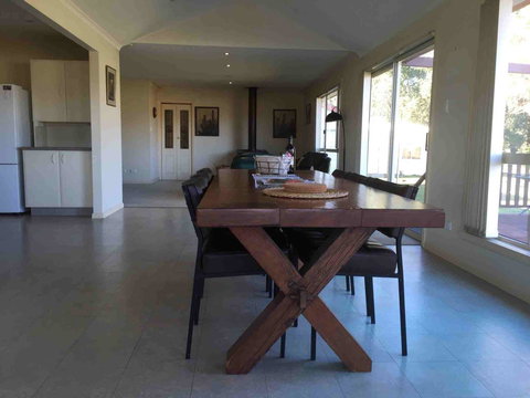 Trentham East Country Retreat - Australia Accommodation 1