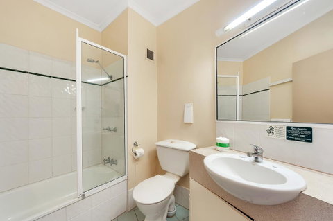 Tropical Queenslander - Australia Accommodation 1