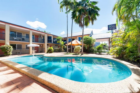Tropical Queenslander - Australia Accommodation 0
