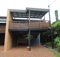 Two Sands Town House - Australia Accommodation