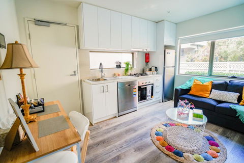 U1 Brunswick Living Brand New Apartment Close To Airport And CBD - Australia Accommodation 0