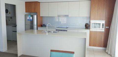 U212 Elston Grandsurf Resort - Australia Accommodation 3