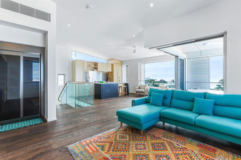 Ultimate Beachfront Living, Sunshine Beach - Australia Accommodation 2