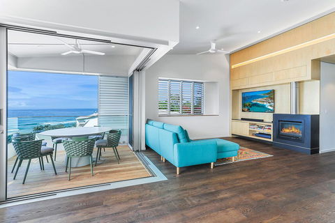 Ultimate Beachfront Living, Sunshine Beach - Australia Accommodation 3
