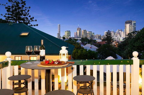 Ultimate Family Home - 3 Bedroom Lux Retreat With Private Pool, Spa And Incredible Views - Australia Accommodation 2