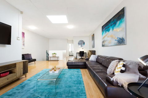 Ultimo Self-Contained Modern Apartments (623H) - Australia Accommodation 3