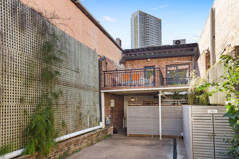 Ultimo Self-Contained Modern Apartments (623H) - Australia Accommodation 2