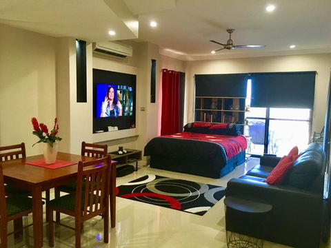 Ultra Modern Private Studio Room - Australia Accommodation 2