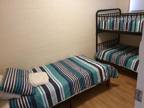 Unit 2 Breakaway Lodge - Australia Accommodation 2