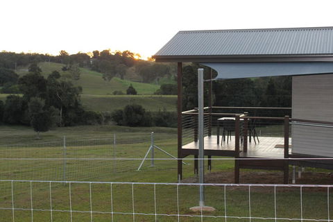 Valley Cabins By The Creek - Australia Accommodation 2