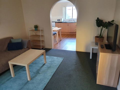 Value 2 Bed Villa Close To QEH + Airport + City + Beach - Australia Accommodation 2