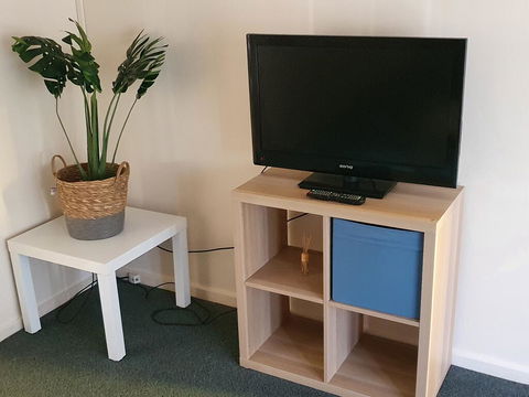 Value 2 Bed Villa Close To QEH + Airport + City + Beach - Australia Accommodation 1