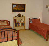 Vella Room - Australia Accommodation