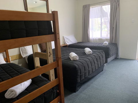 Valley View Motel - Australia Accommodation 2