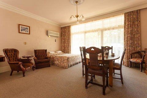 Victoria House Motor Inn - Australia Accommodation 0