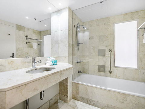 View - In Heart Of Surfers Paradise - Australia Accommodation 2