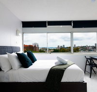 Views To Die For// Studio Rushcutters Bay // Free Parking - Australia Accommodation