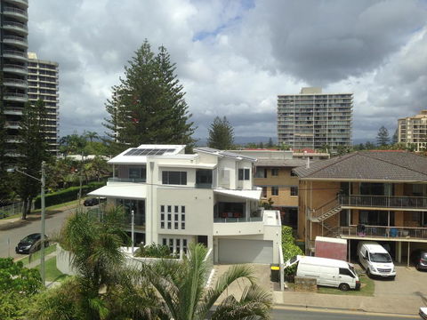 Villa Garfield Surfers Paradise - Australia Accommodation 1