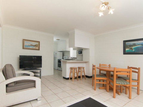 Villa Manyana 16 - Australia Accommodation 3