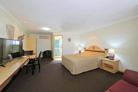 Villa Mirasol Motor Inn - Australia Accommodation 2