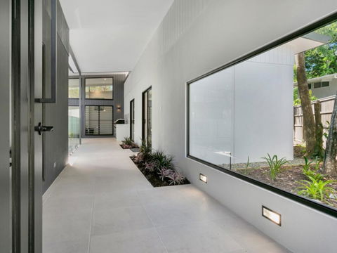 Villa Tiino - Clifton Beach - Australia Accommodation 3
