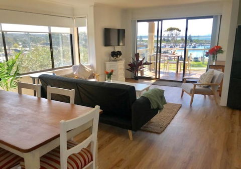 Vista Marina Penthouse #6 - Australia Accommodation 2