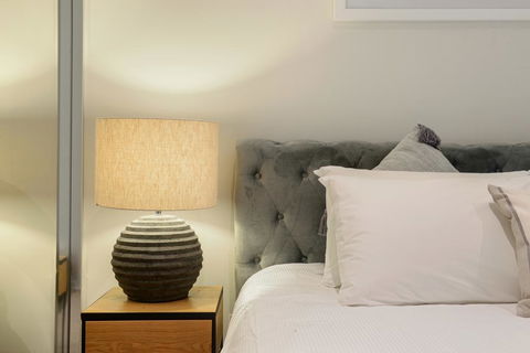 Walking To Darling Harbour, ICC,QVB, Shopping Mall - Australia Accommodation 2