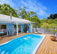 Wanjii II Pool  Spa Getaway - Australia Accommodation