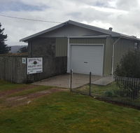 Waratah Falls Holiday Unit - Australia Accommodation