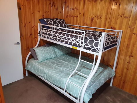Ward Street Holiday House - Australia Accommodation 3