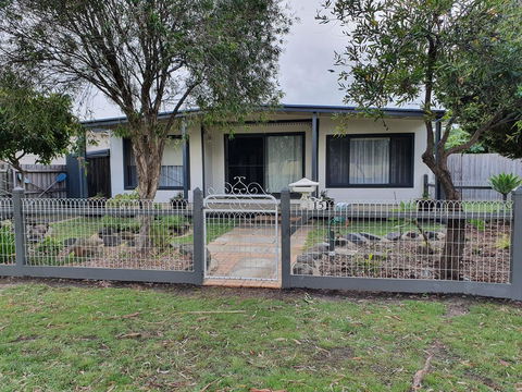 Ward Street Holiday House - Australia Accommodation 2
