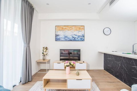 Warm Soul, 1badAPT In The Heart Of Eastwood, P, WIFI - Australia Accommodation 0