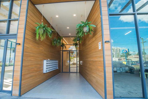 Warm Soul, 1badAPT In The Heart Of Eastwood, P, WIFI - Australia Accommodation 3