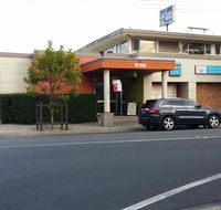 Warners Bay Hotel - Australia Accommodation